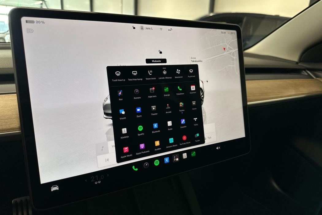 TESLA Model 3 2023