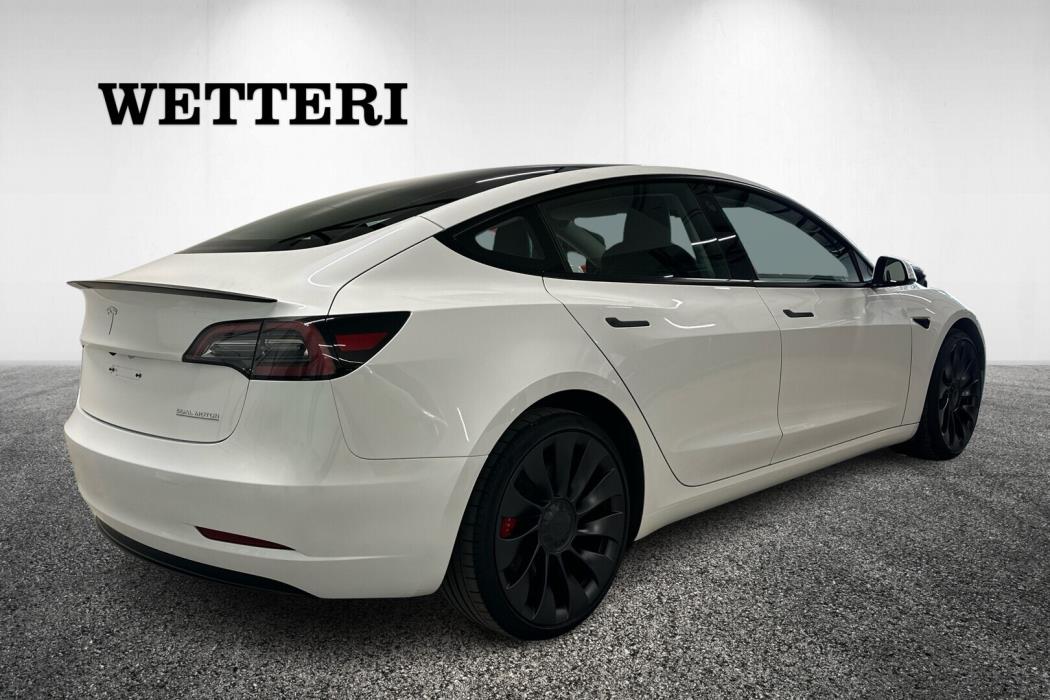 TESLA Model 3 2023
