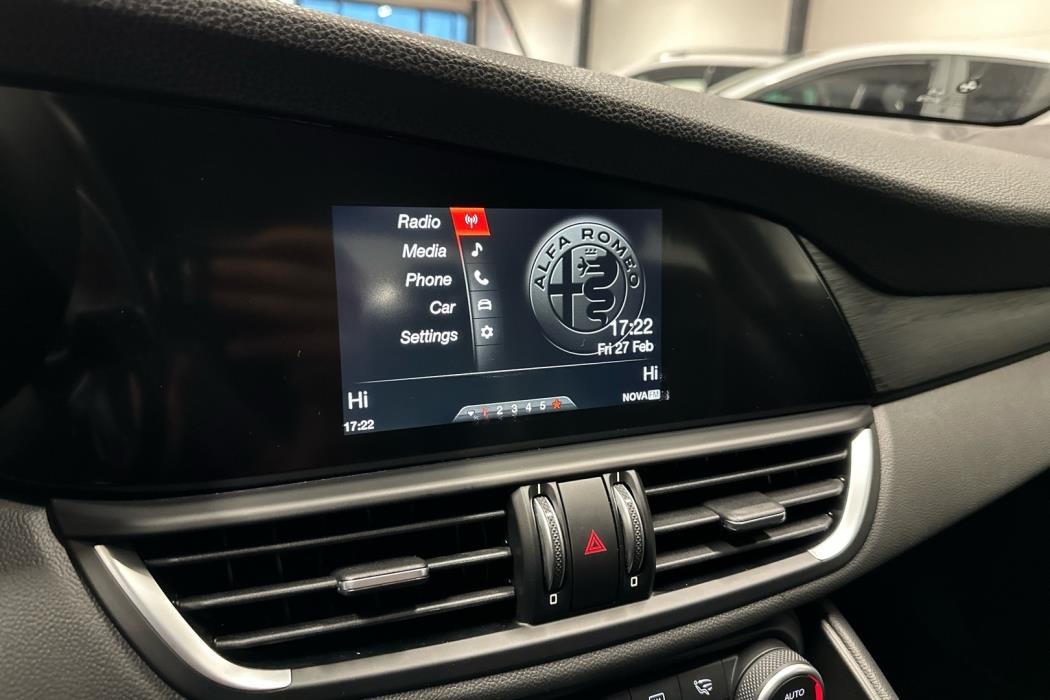 ALFA ROMEO Giulia 2017