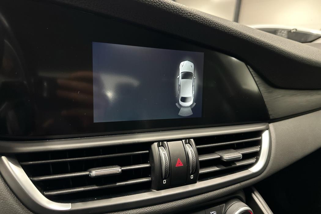 ALFA ROMEO Giulia 2017