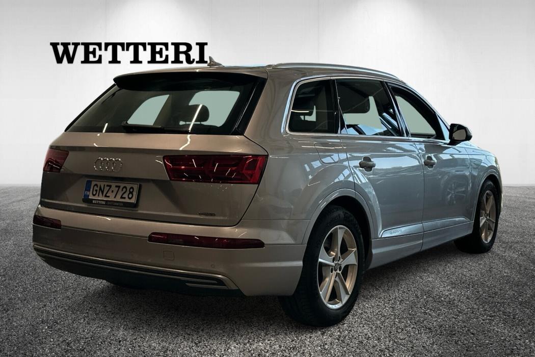 AUDI Q7 2016