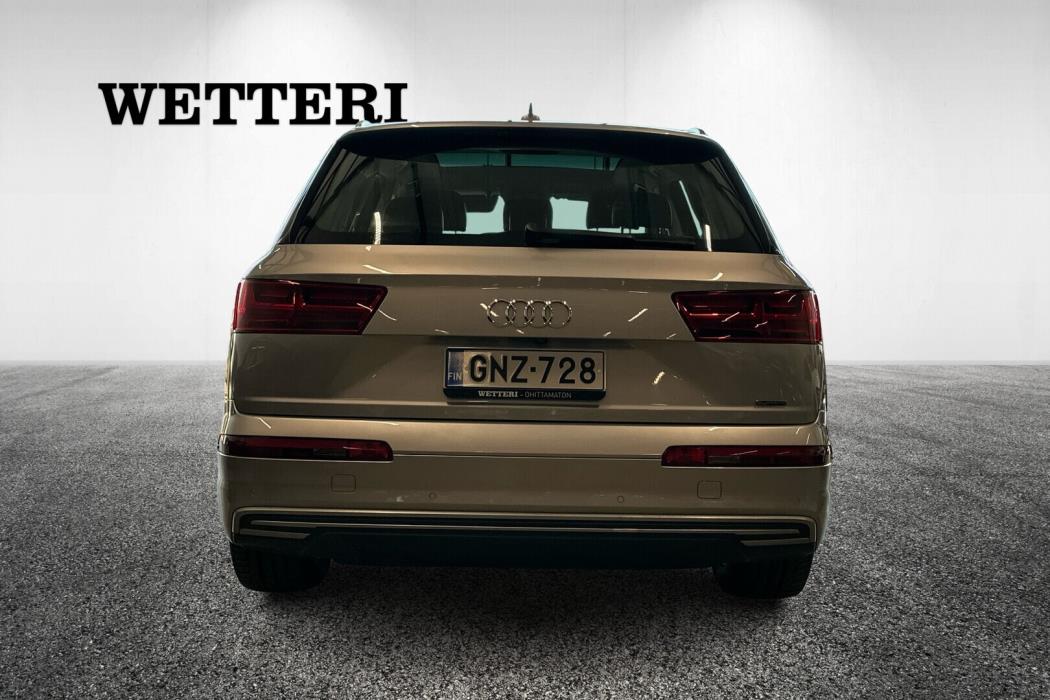 AUDI Q7 2016