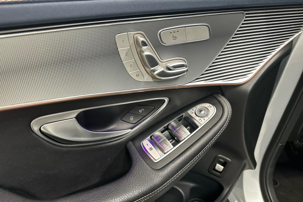 MERCEDES-BENZ EQC 2019