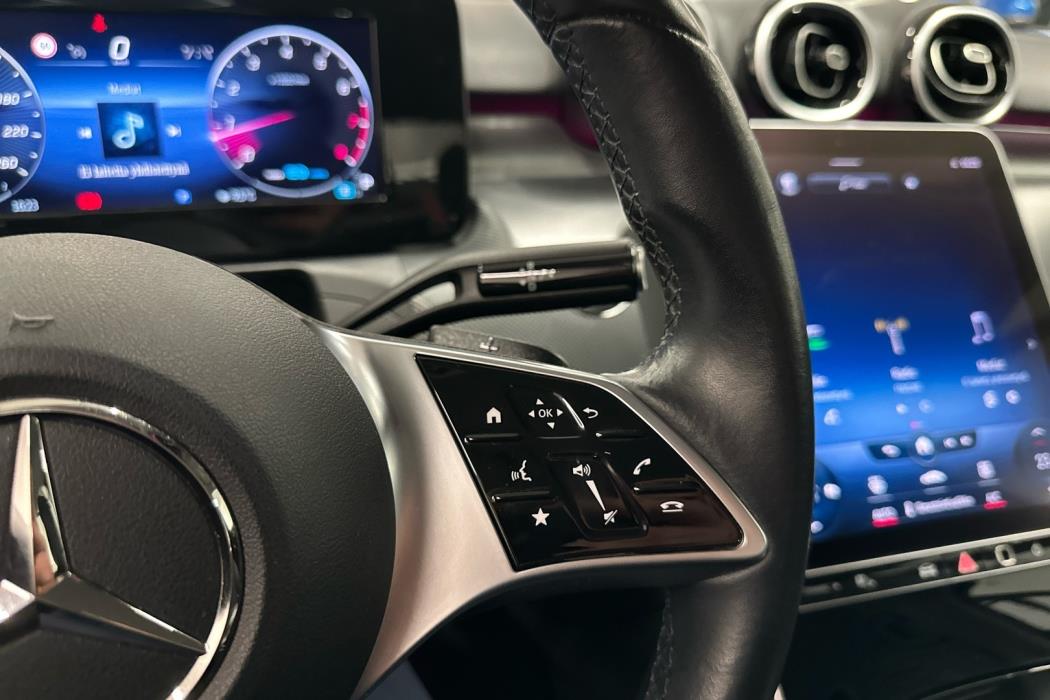 MERCEDES-BENZ C 2022