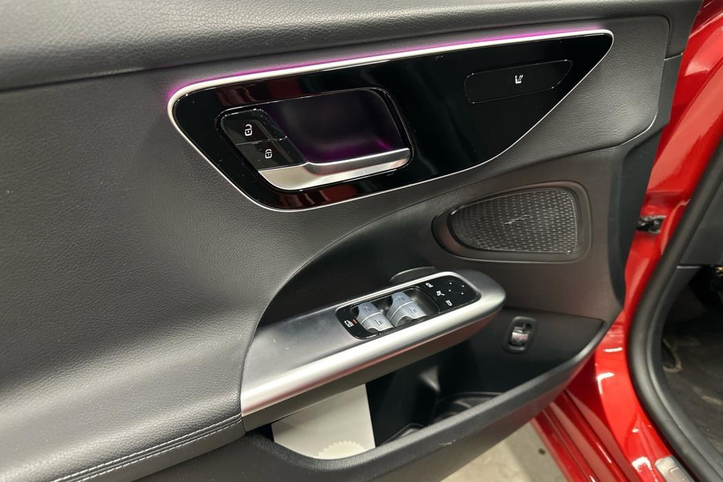 MERCEDES-BENZ C 2022