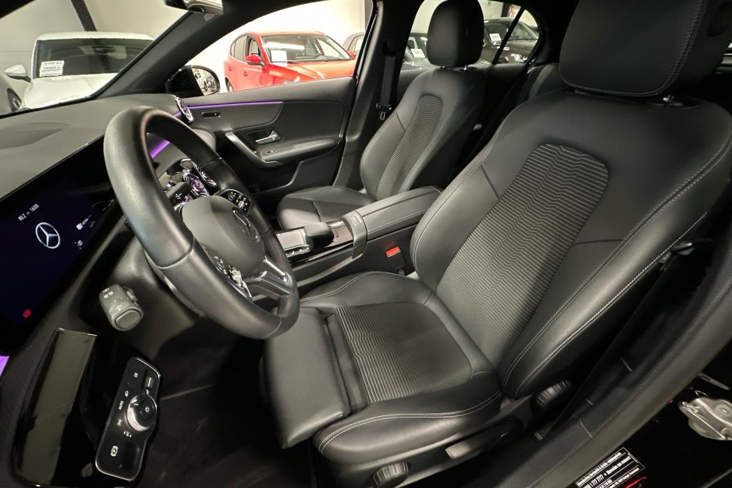 MERCEDES-BENZ A 2023