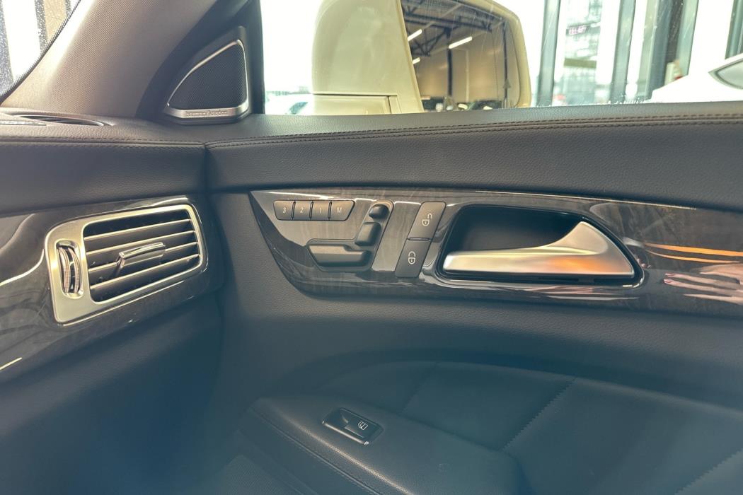 MERCEDES-BENZ CLS 2012