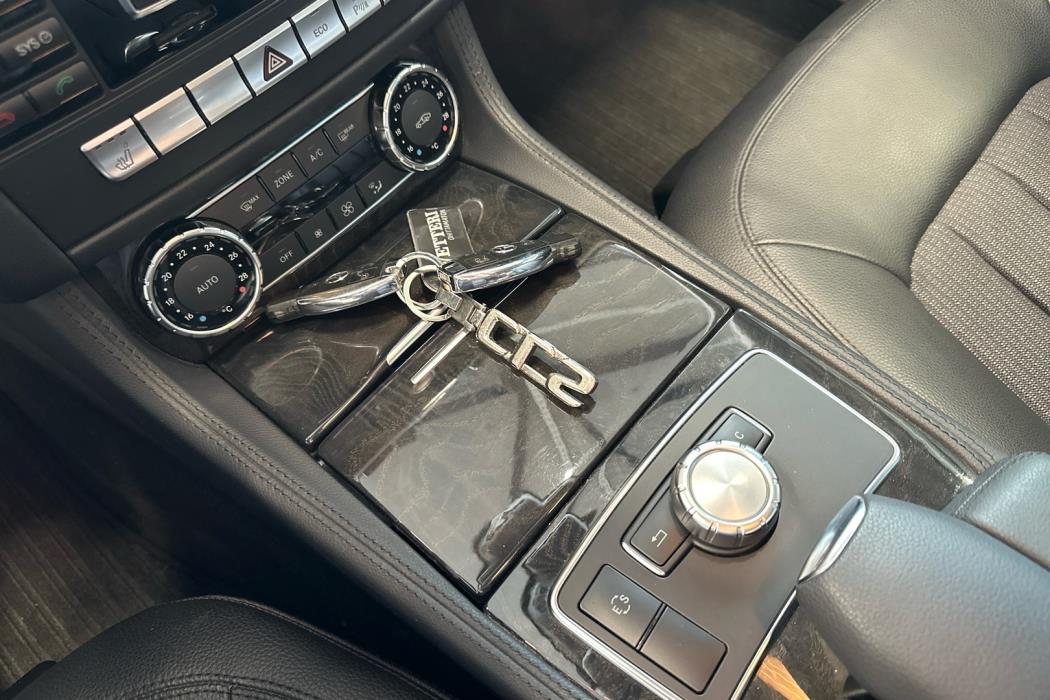 MERCEDES-BENZ CLS 2012