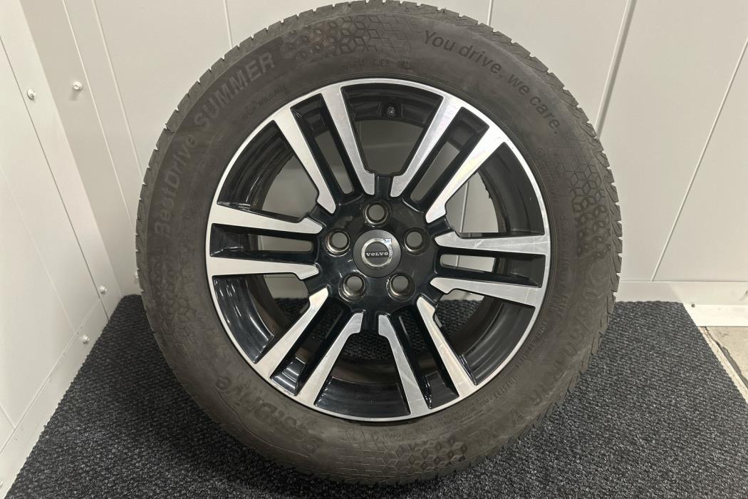 VOLVO V40 Cross Country 2018