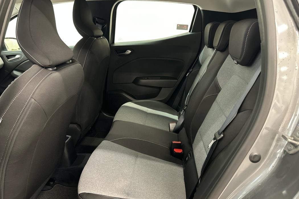 MITSUBISHI COLT 2025