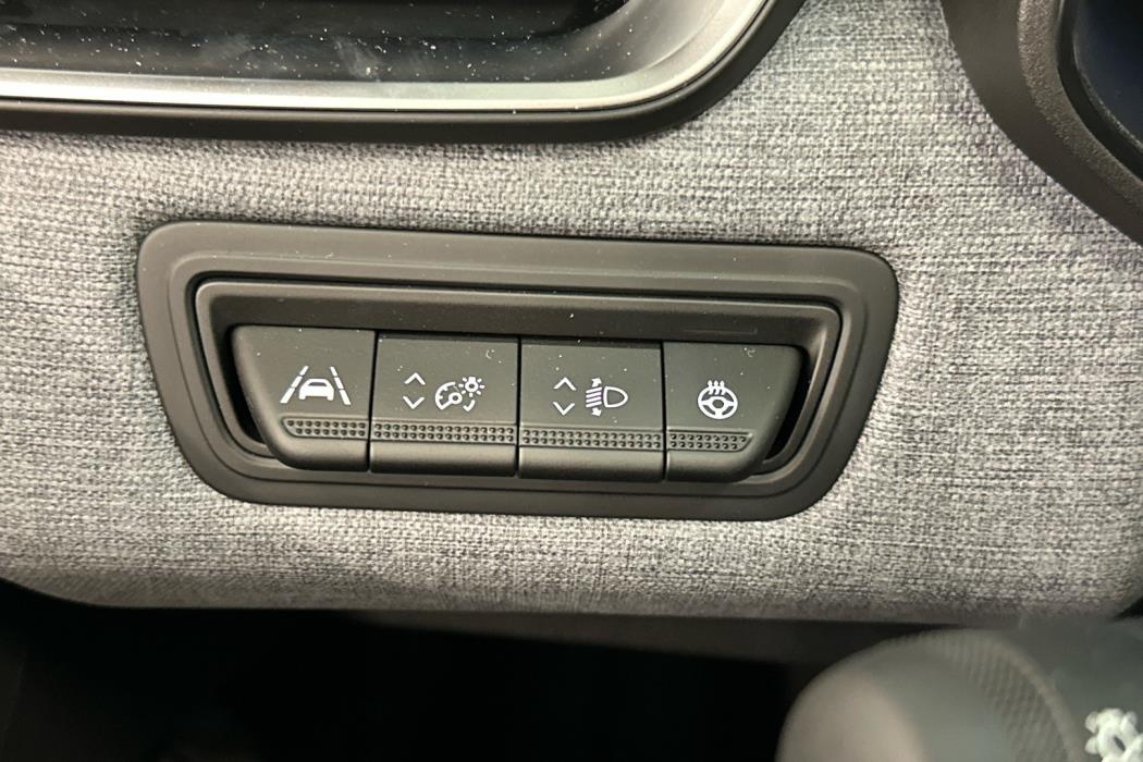 MITSUBISHI COLT 2025