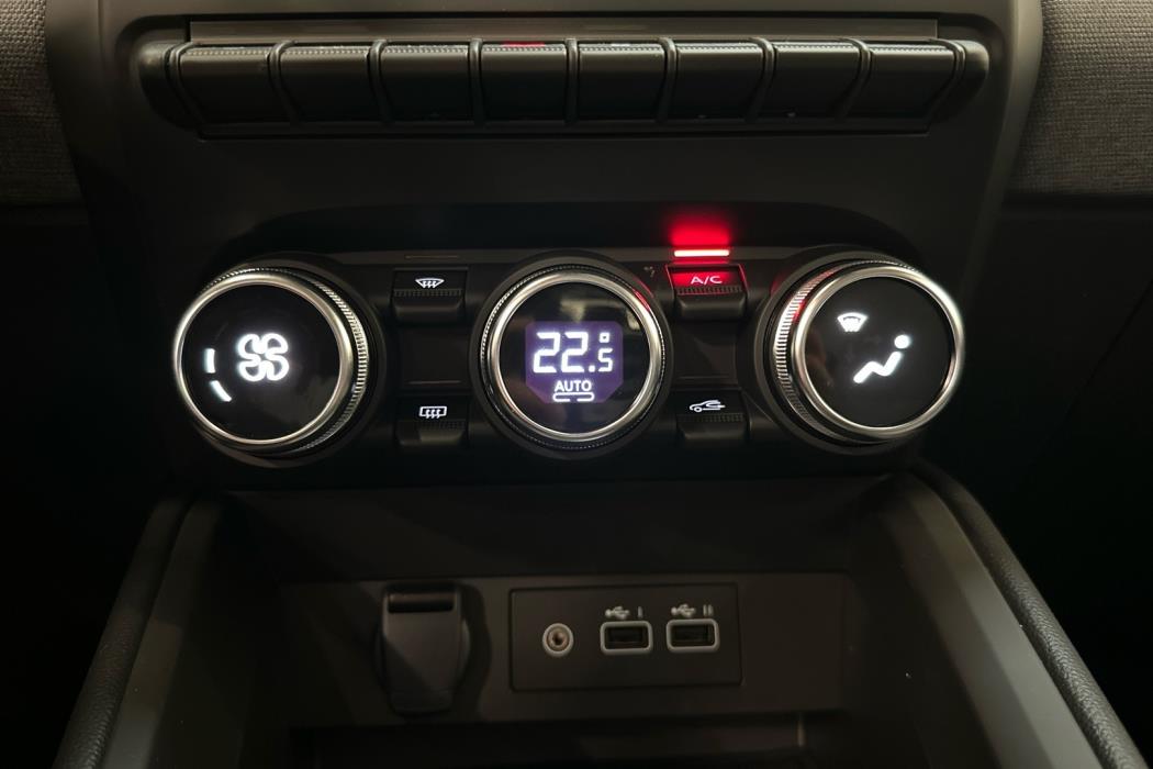 MITSUBISHI COLT 2025