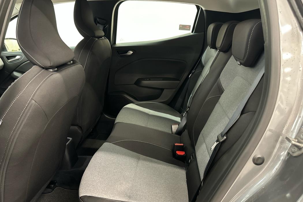 MITSUBISHI COLT 2025