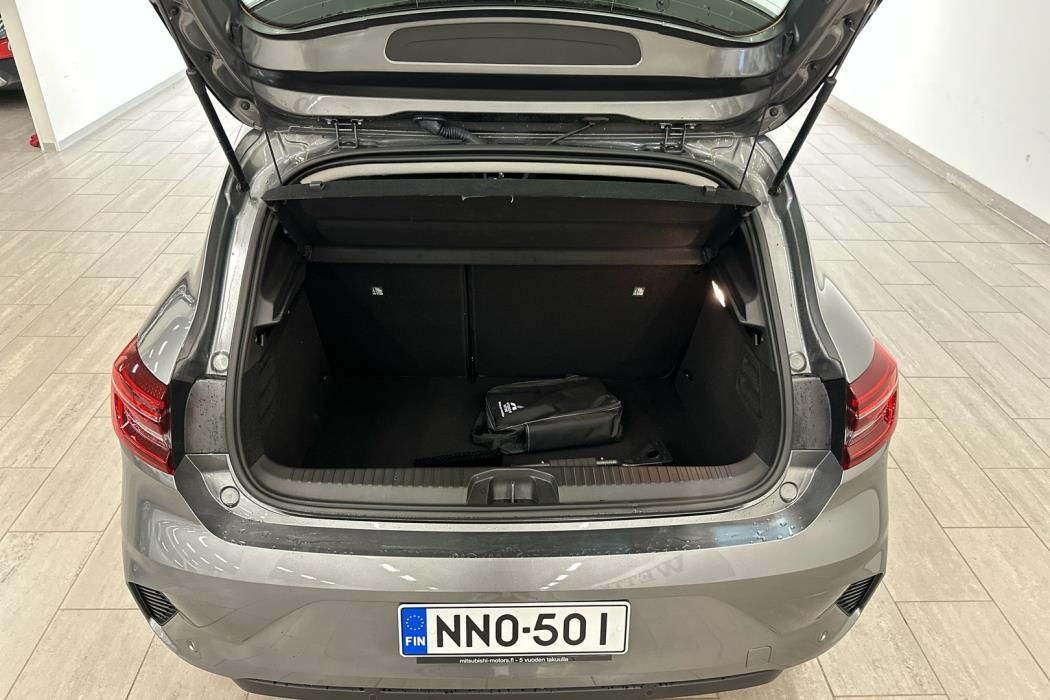 MITSUBISHI COLT 2025