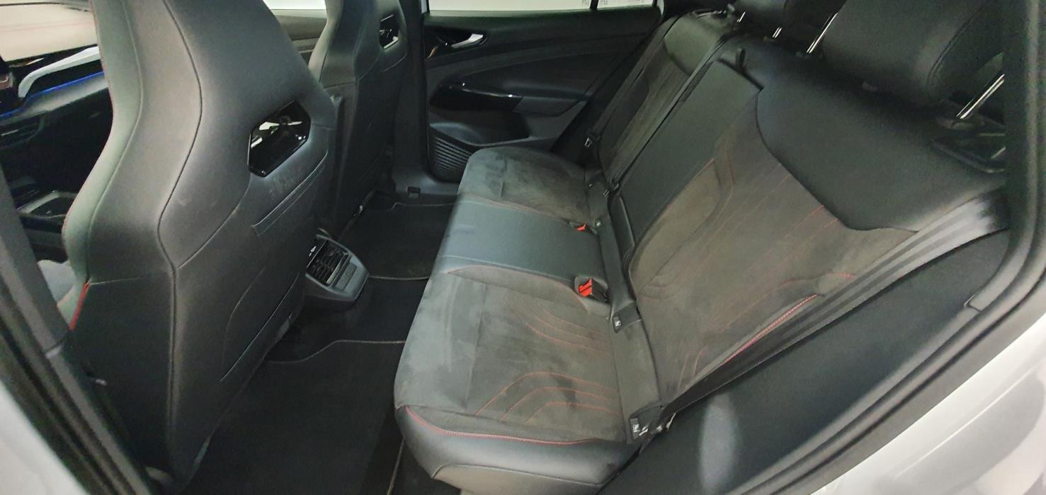 VOLKSWAGEN ID.4 2024