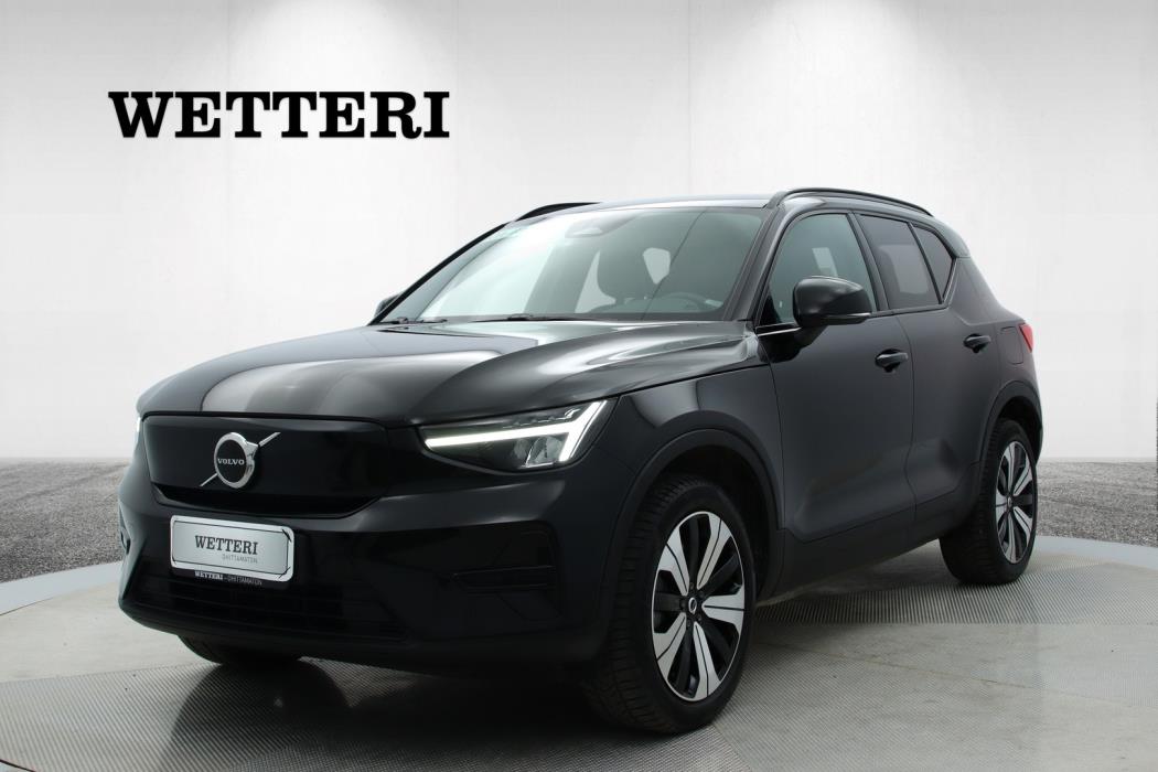 VOLVO XC40 2023