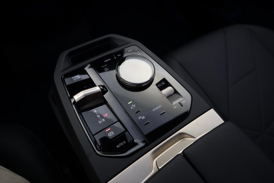 BMW iX 2022