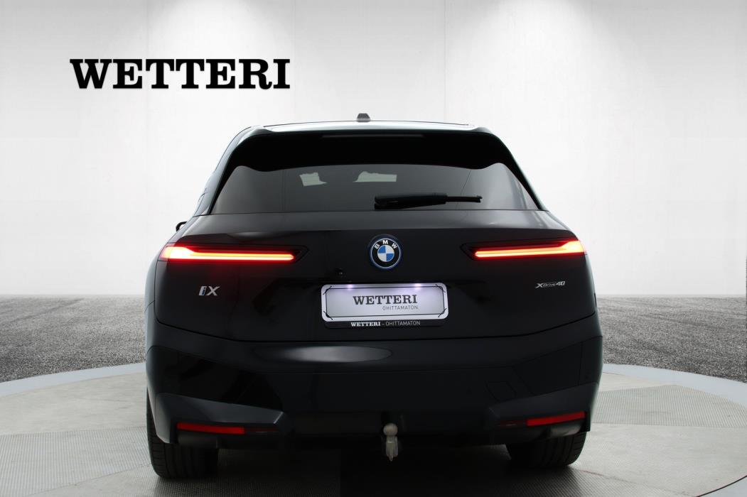 BMW iX 2022