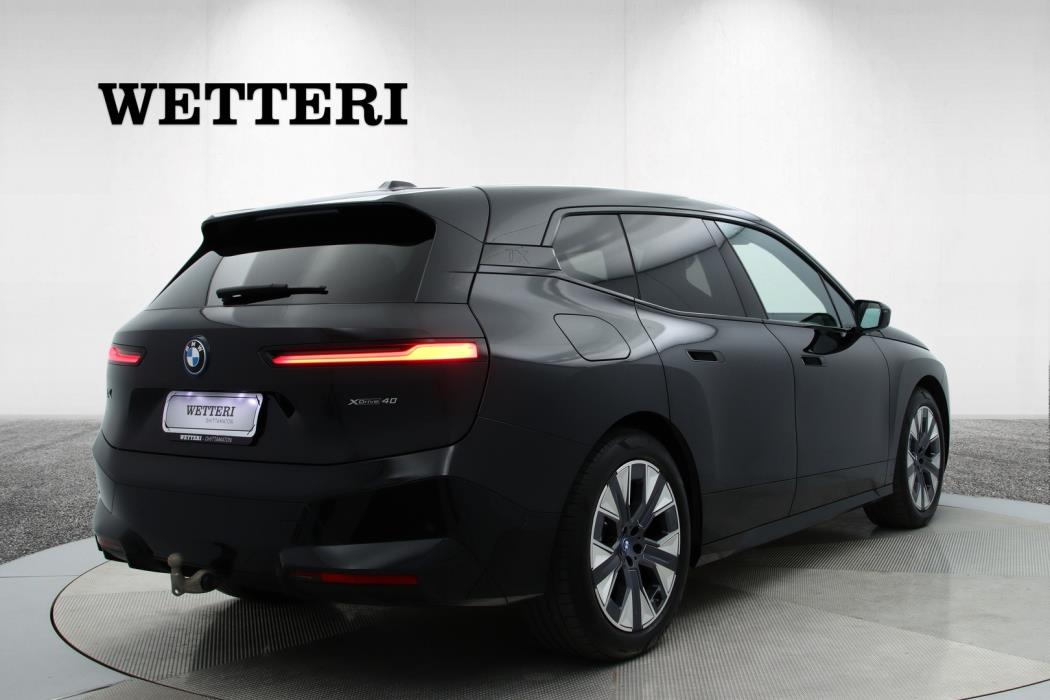 BMW iX 2022