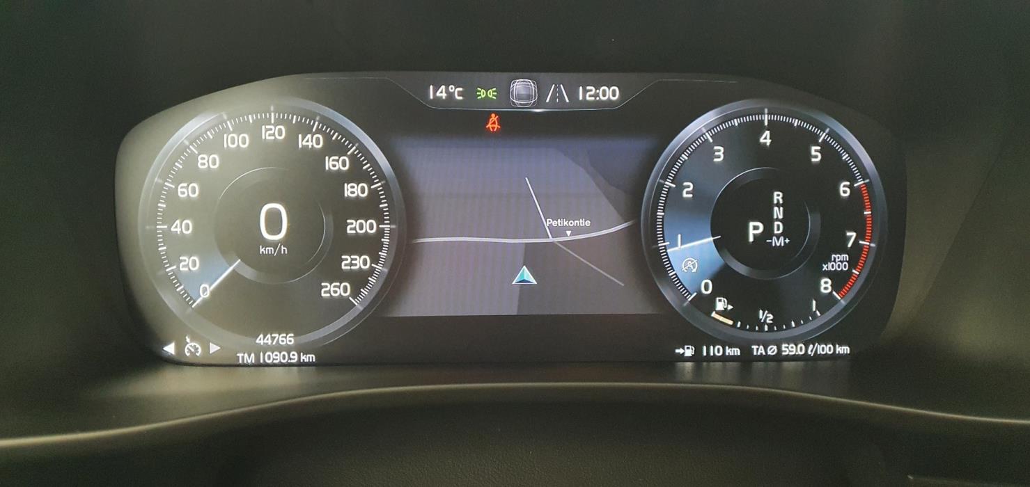 VOLVO XC40 2019