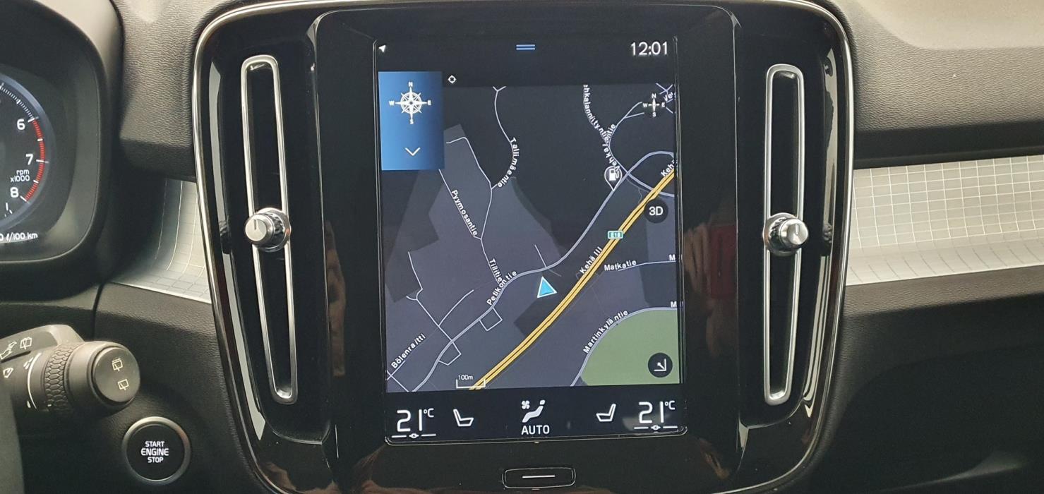 VOLVO XC40 2019