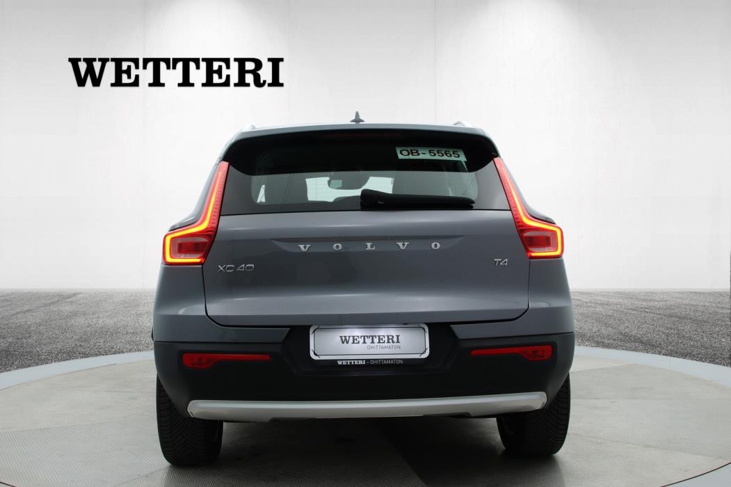 VOLVO XC40 2019