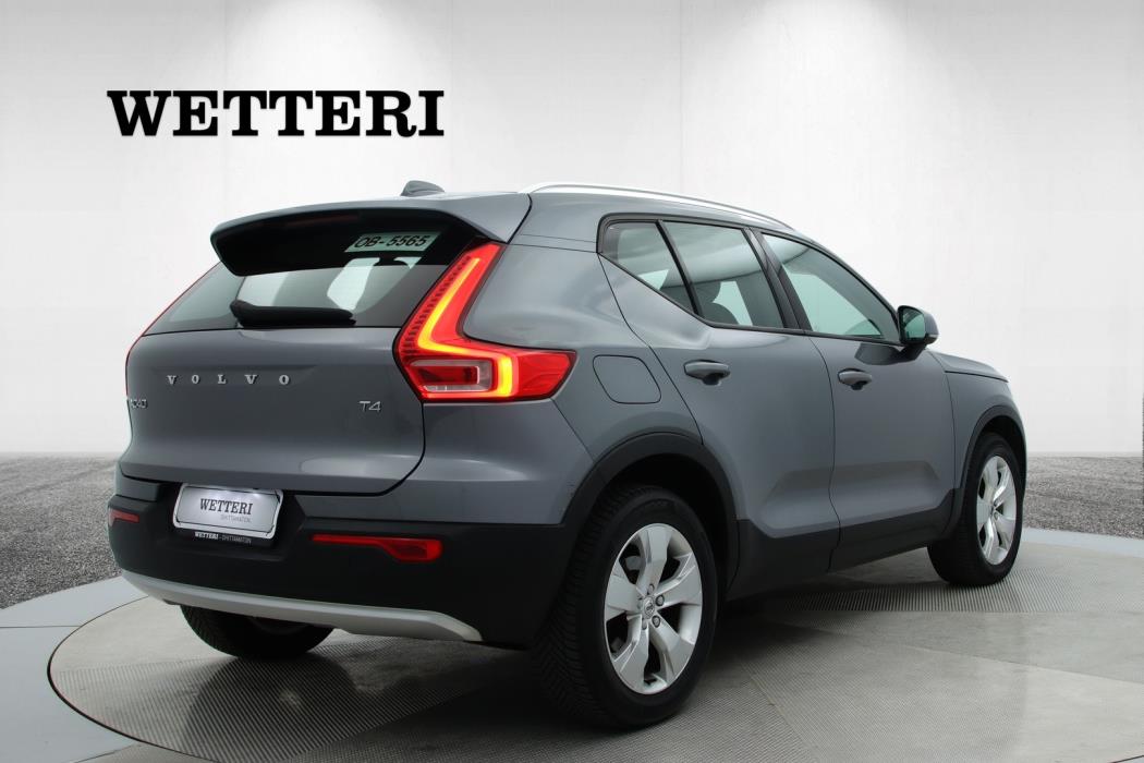 VOLVO XC40 2019