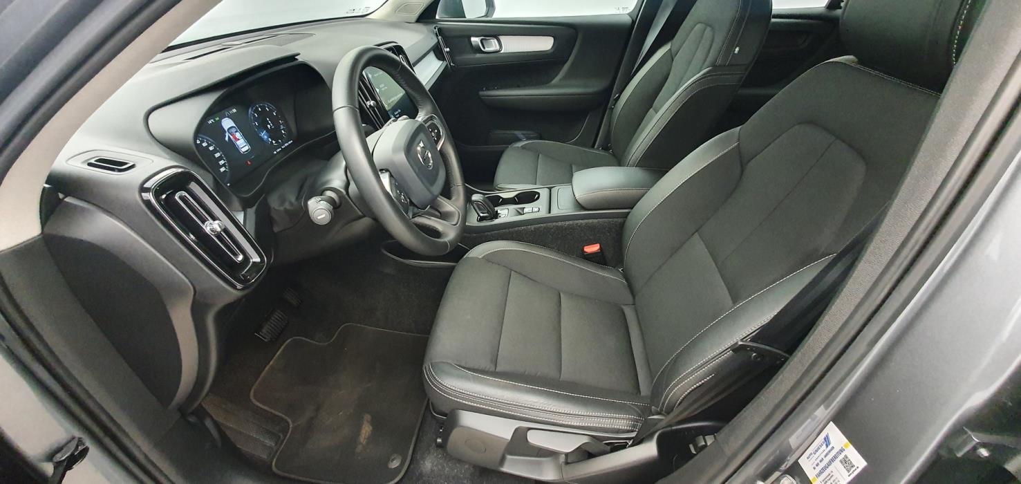 VOLVO XC40 2019