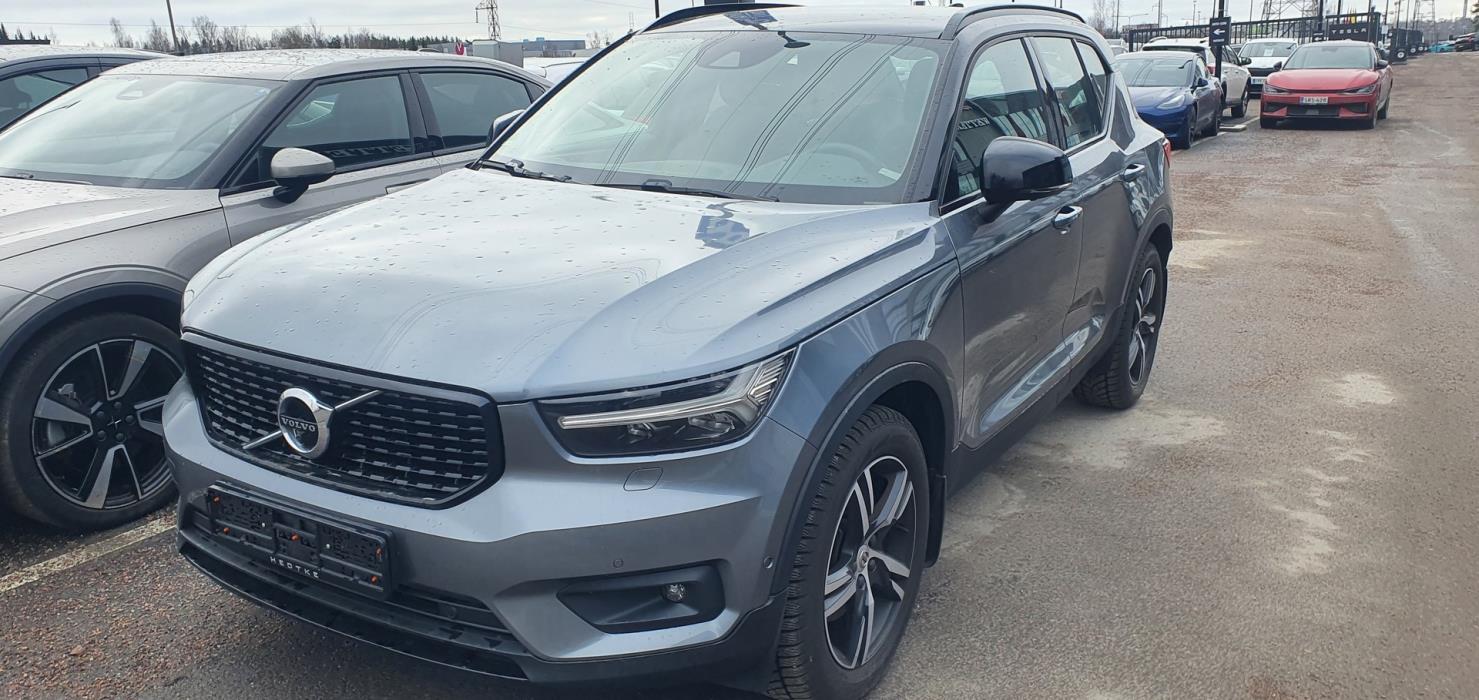 VOLVO XC40 2019