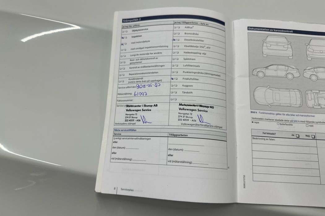 VOLKSWAGEN Touareg 2016