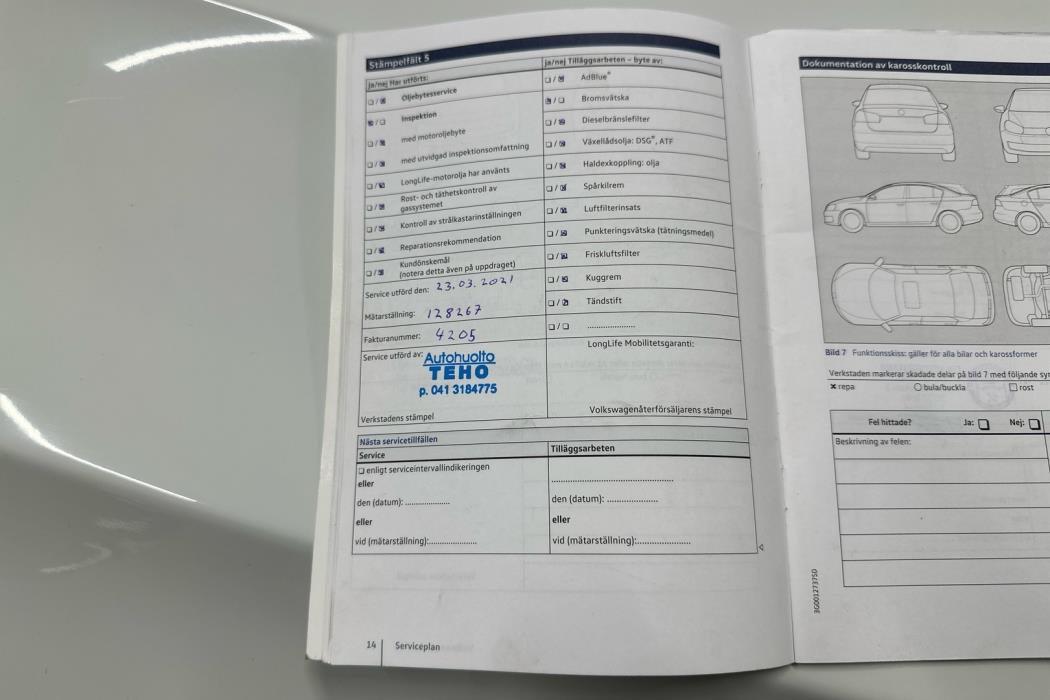 VOLKSWAGEN Touareg 2016