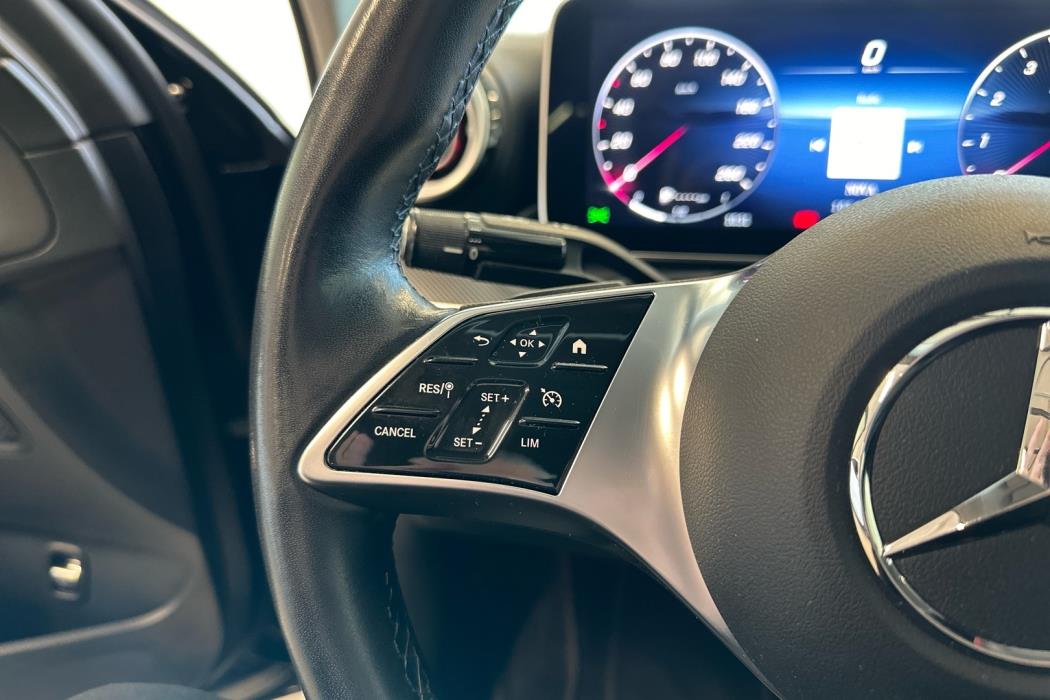 MERCEDES-BENZ C 2022