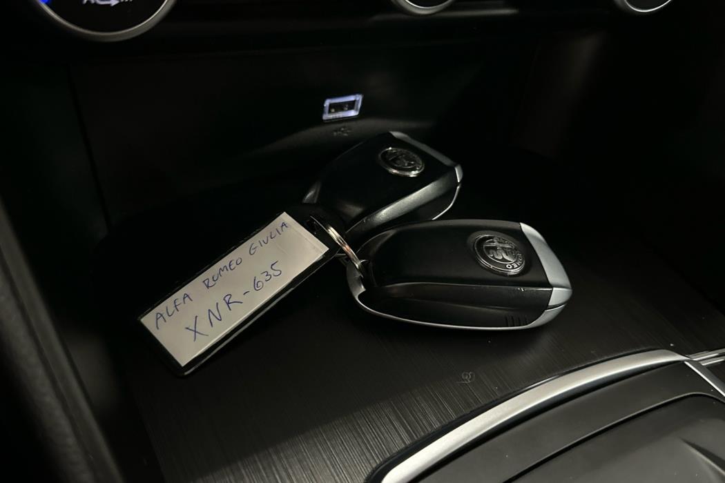 ALFA ROMEO Giulia 2016