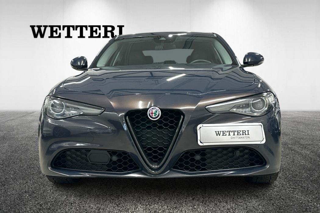 ALFA ROMEO Giulia 2016