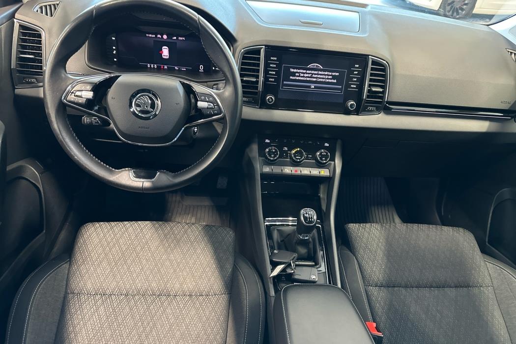 SKODA Karoq 2023
