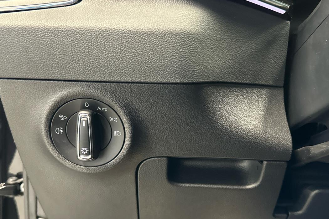 SKODA Karoq 2023