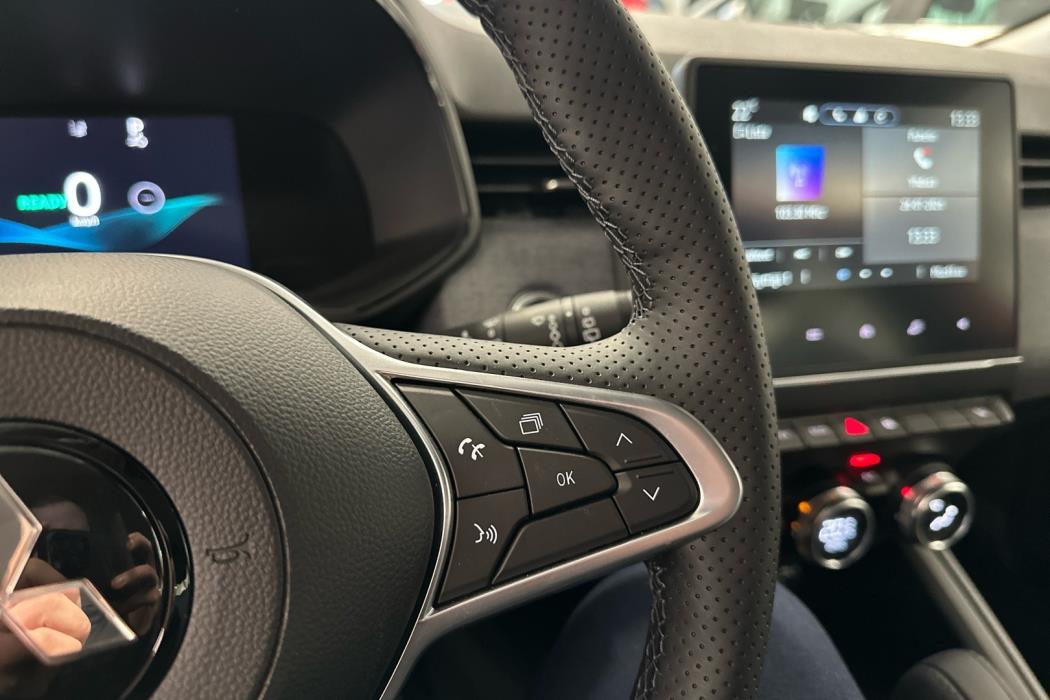 MITSUBISHI Colt 2025