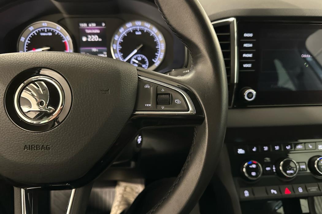 SKODA Karoq 2019