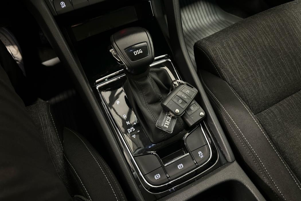 SKODA Karoq 2019