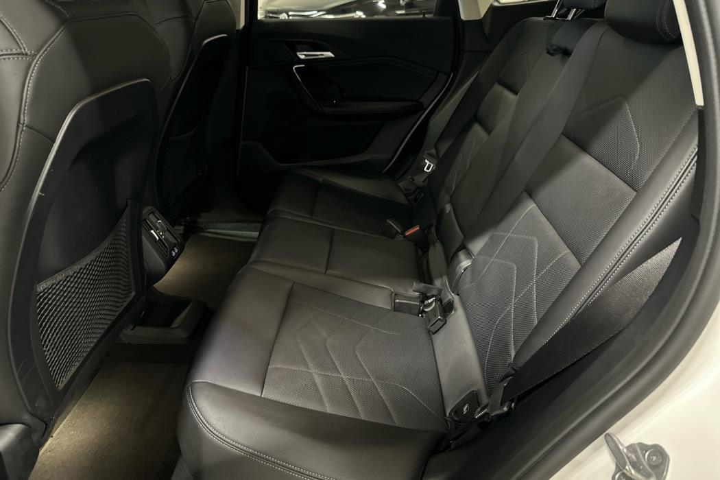 BMW iX1 2023