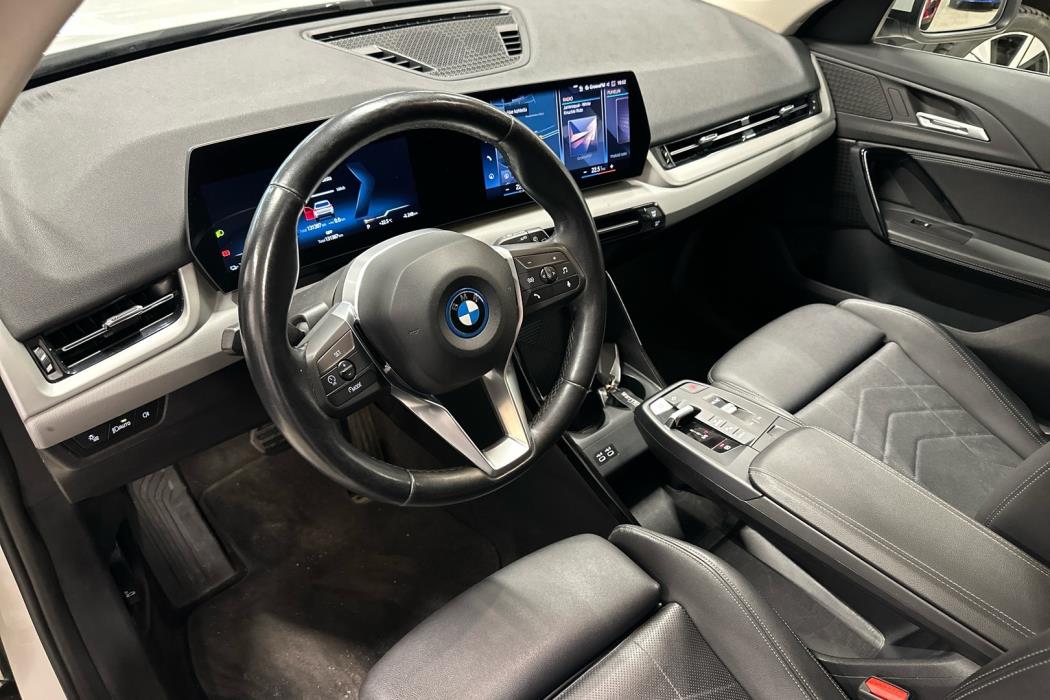 BMW iX1 2023