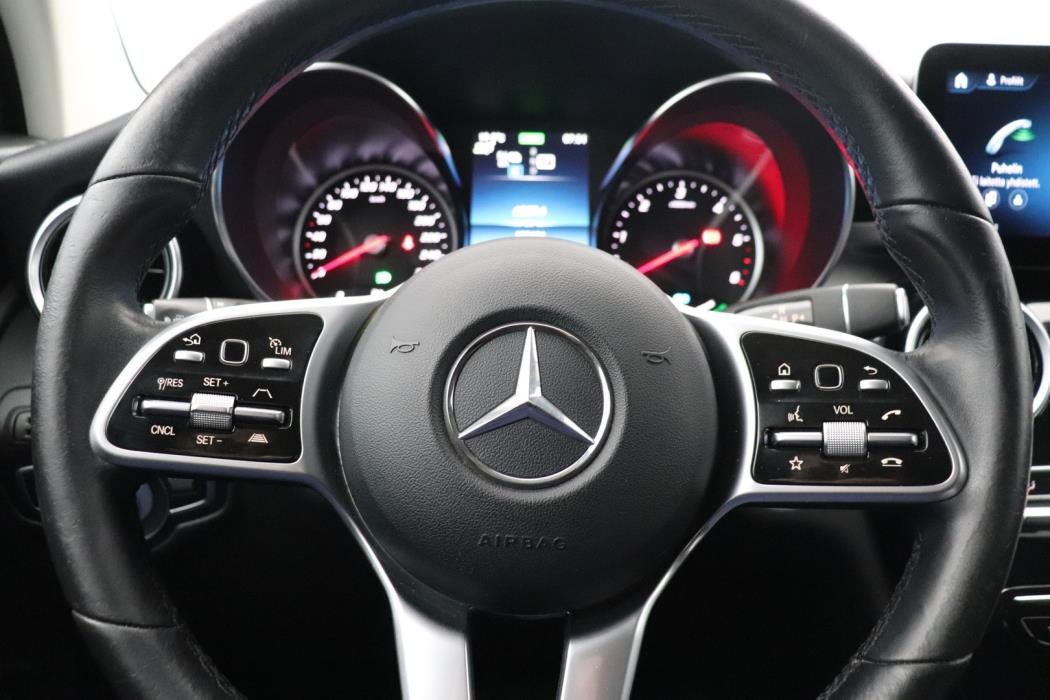 MERCEDES-BENZ GLC 2021