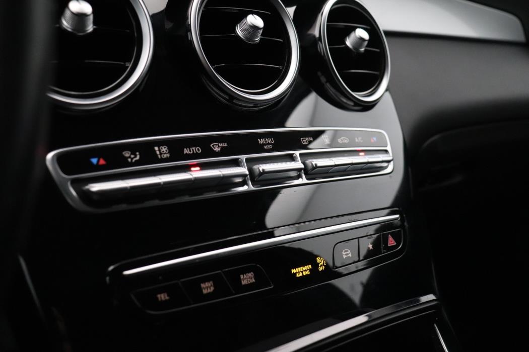 MERCEDES-BENZ GLC 2021