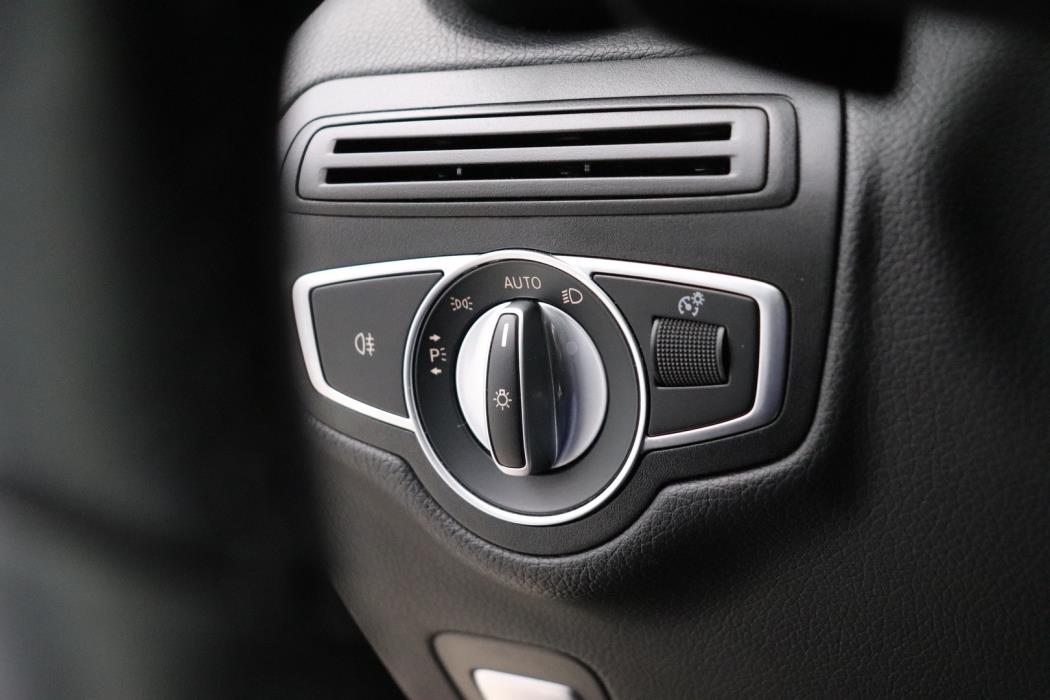 MERCEDES-BENZ GLC 2021