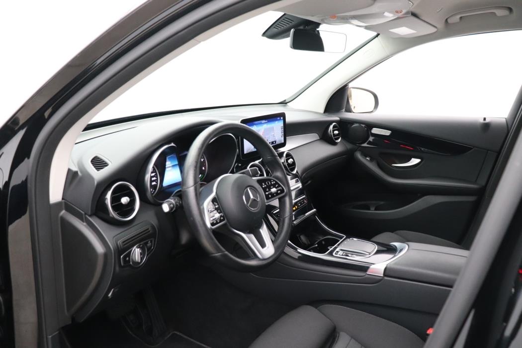 MERCEDES-BENZ GLC 2021