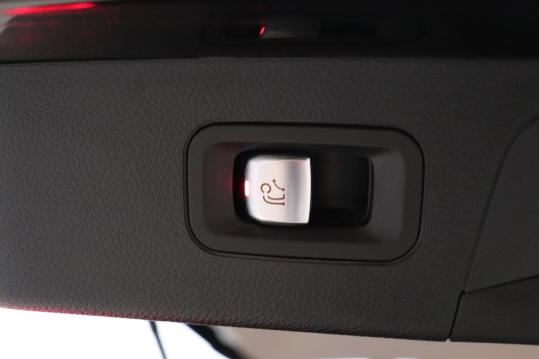 MERCEDES-BENZ GLC 2021