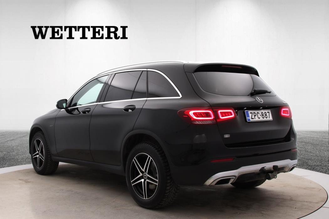 MERCEDES-BENZ GLC 2021