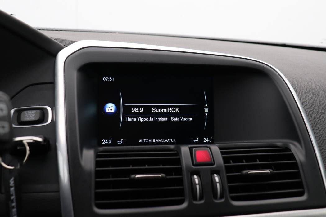VOLVO XC60 2015