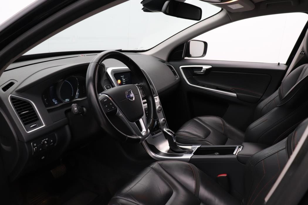 VOLVO XC60 2015