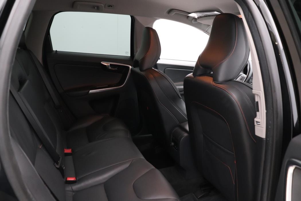 VOLVO XC60 2015
